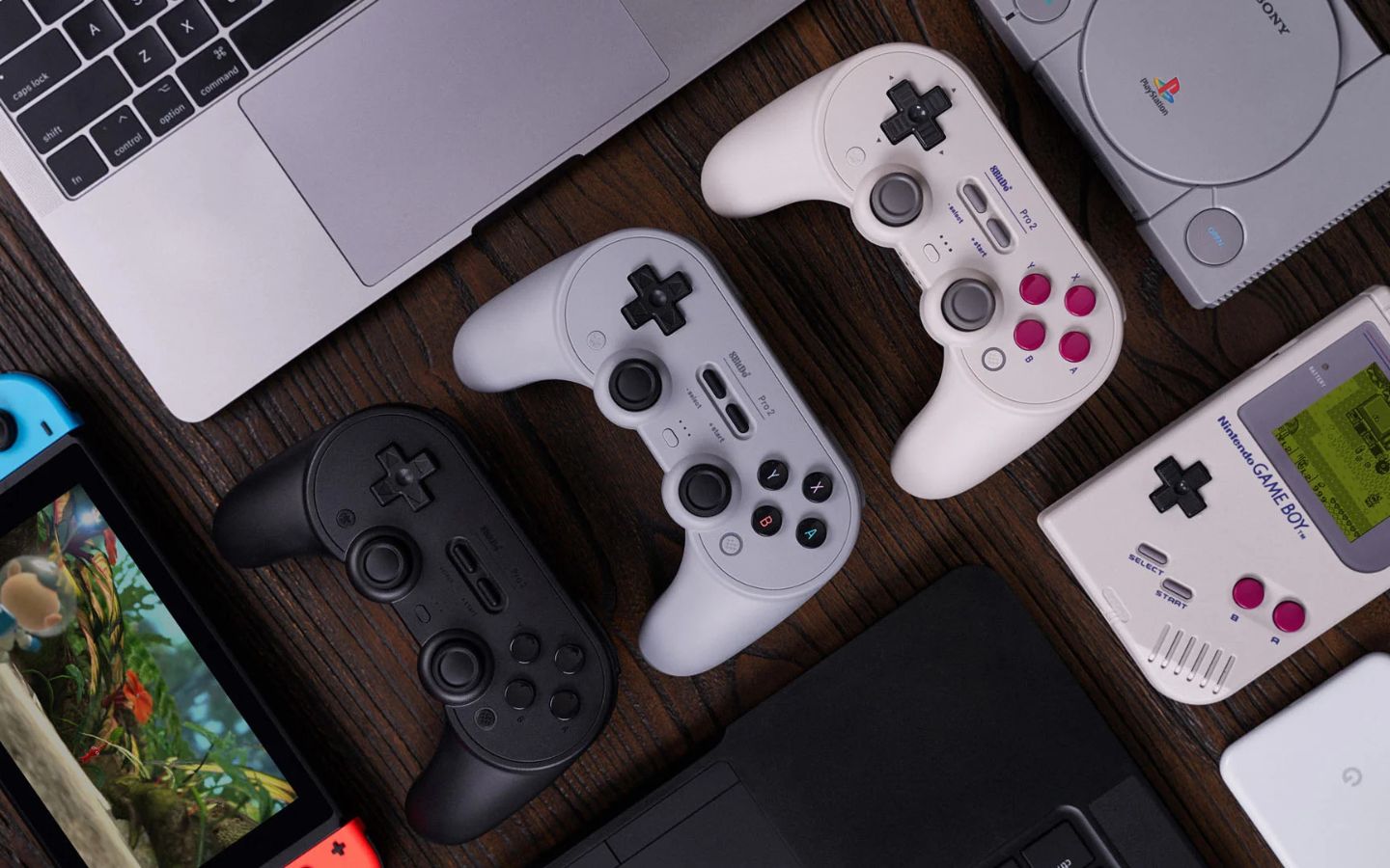 Which wireless Gaming Controller to buy? Meet the 8BitDo Pro 2