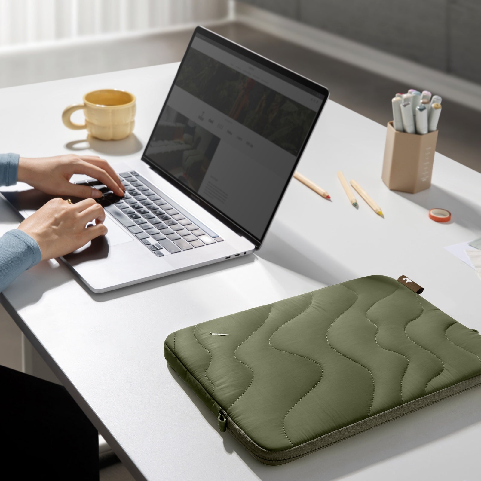 Tomtoc - Terra-A27 Laptop Sleeve for 15 inch MacBook Air