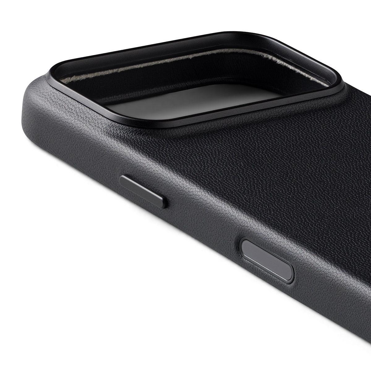 Bellroy - INNOVERA - Phone Case for iPhone 18 Pro with MagSafe