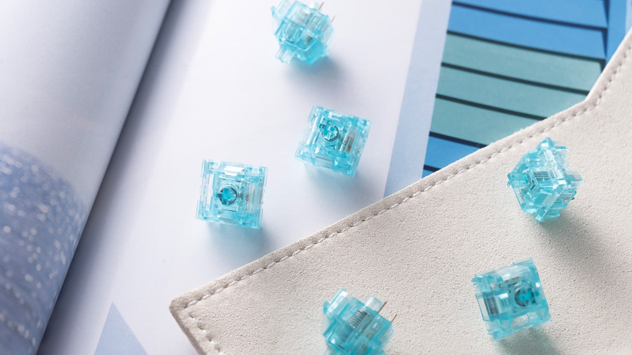 Akko - CS Crystal Blue Switch