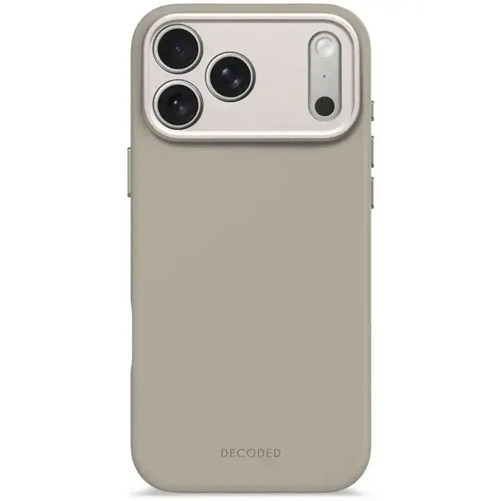 Beżowy etui na telefon z widocznym logo DECODED i otworami na aparat