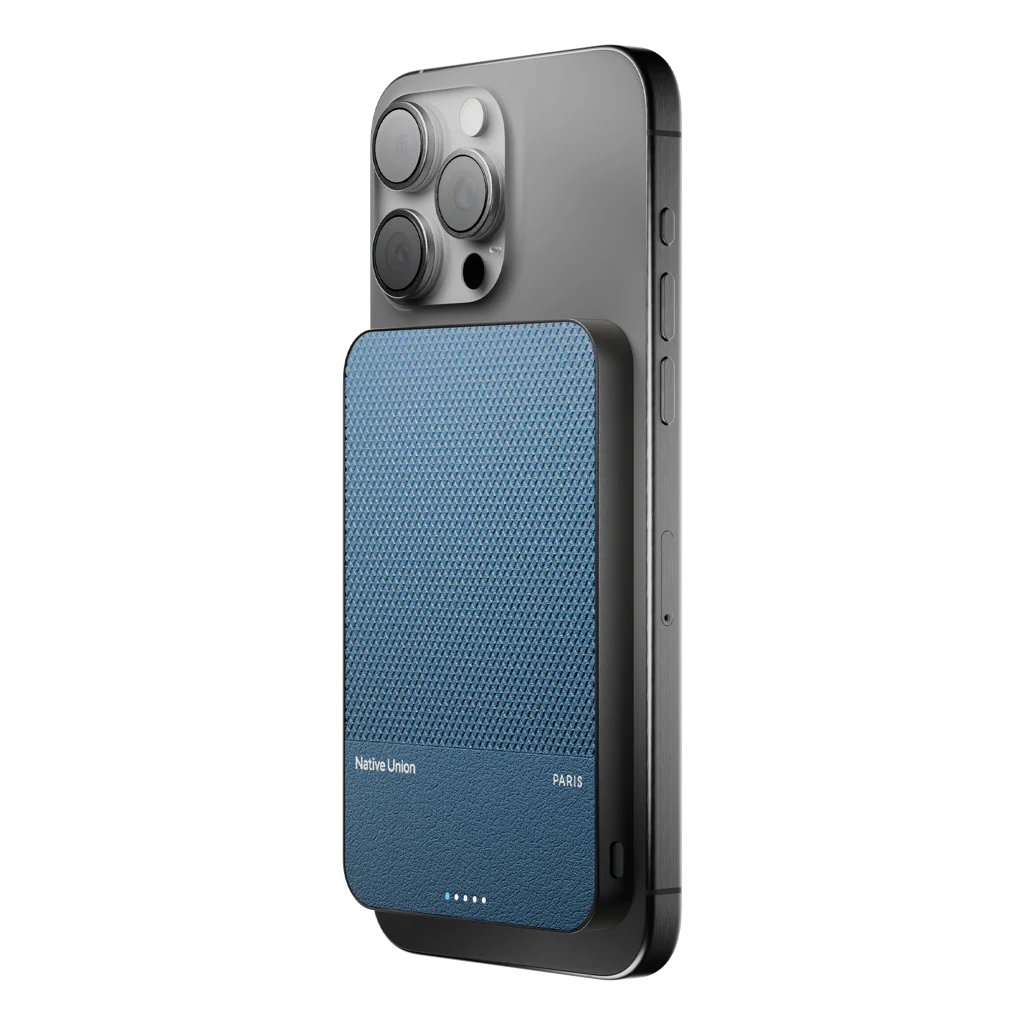 Native Union - (Re)Classic Power Bank with MagSafe Wireless Charging