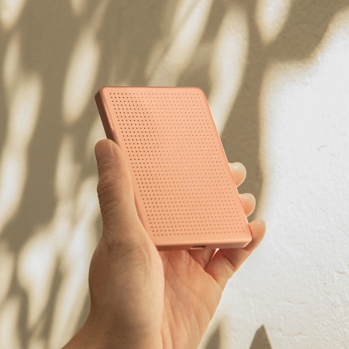 Native Union - Active Power Bank With MagSafe Wireless Charging