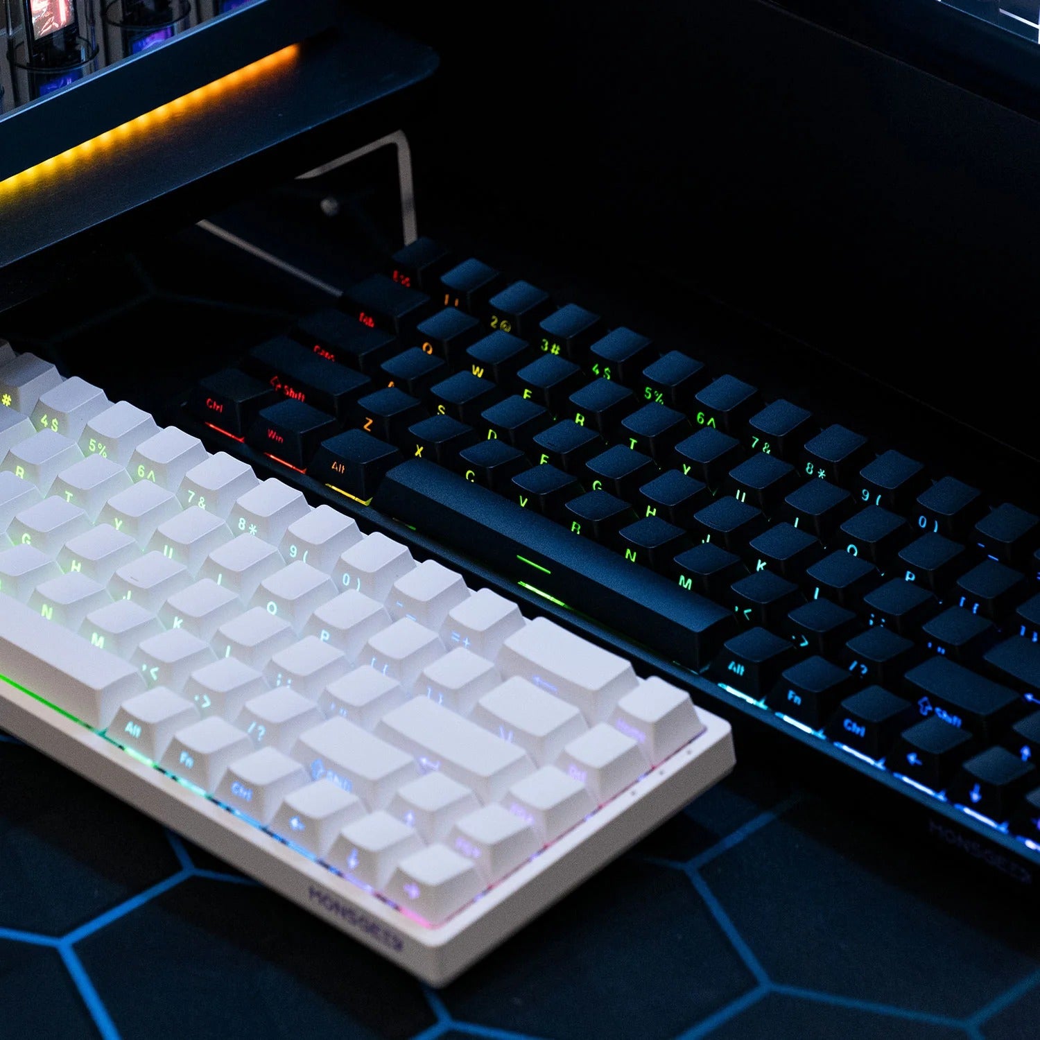 MonsGeek - FUN68 HE Shine-Through White - Wired Magnetic Keyboard