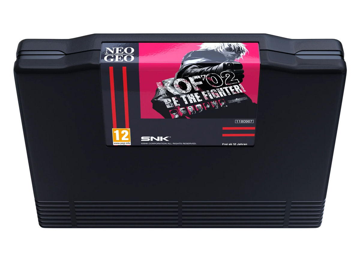 Karta gry Neo Geo KOF '02 Be The Fighter! z logo SNK, czarna, z czerwonymi akcentami i oznaczeniem wiekowym 12+