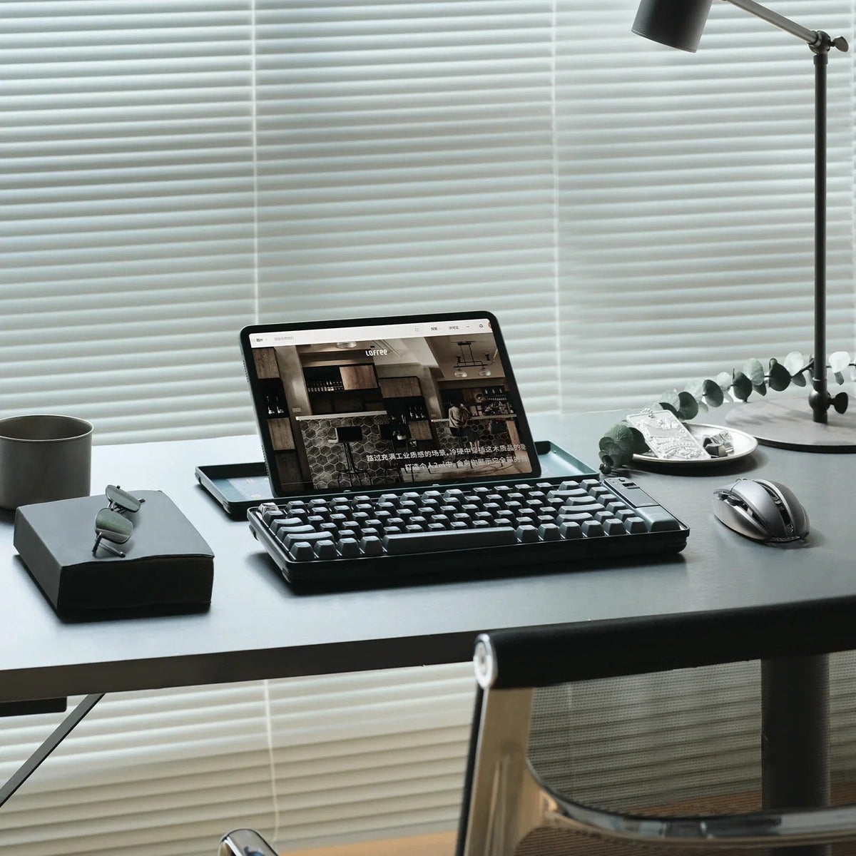 Lofree - Wanderfree Mechanical Keyboard