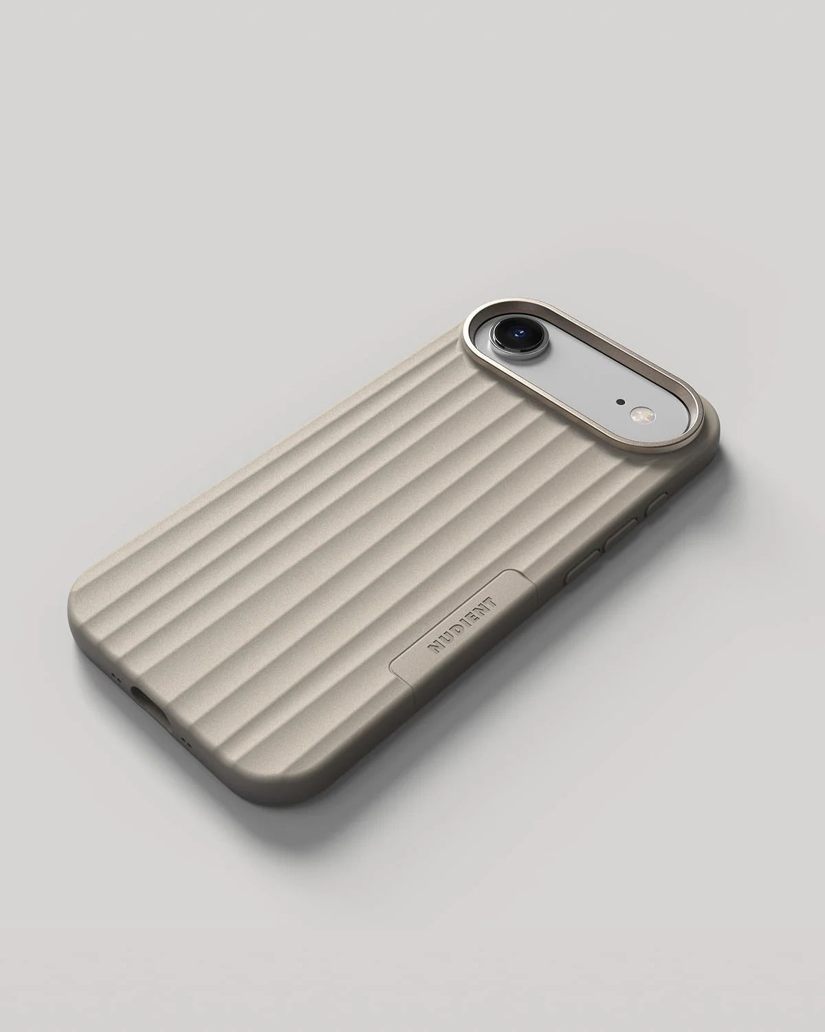 Nudient - Bold Case for iPhone 17
