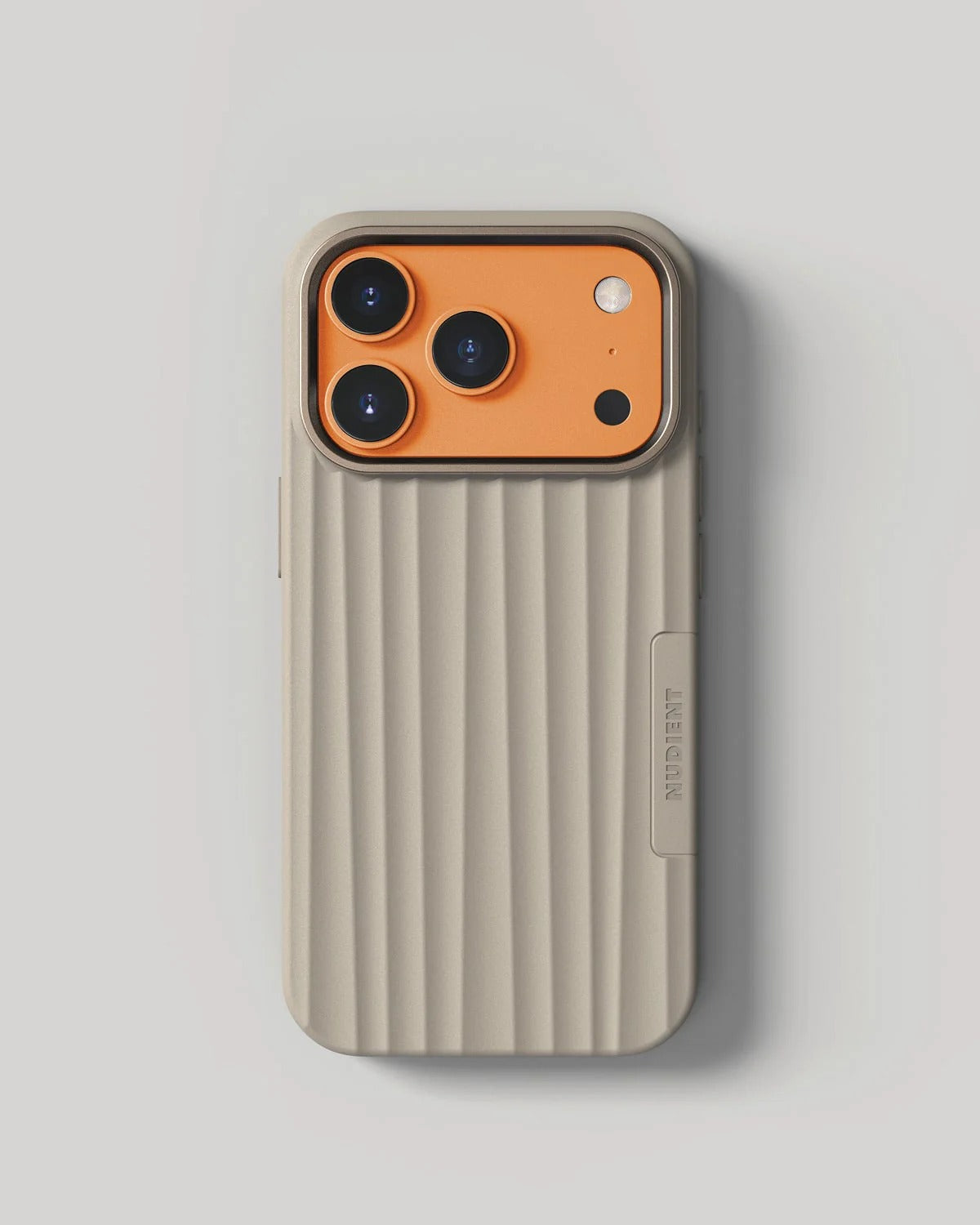 Nudient - Bold Case for iPhone 17
