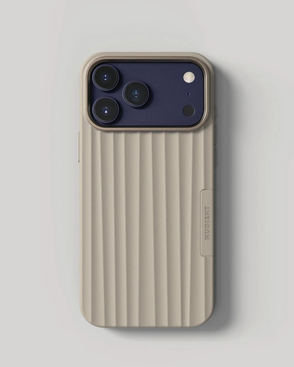 Nudient - Bold Case for iPhone 17