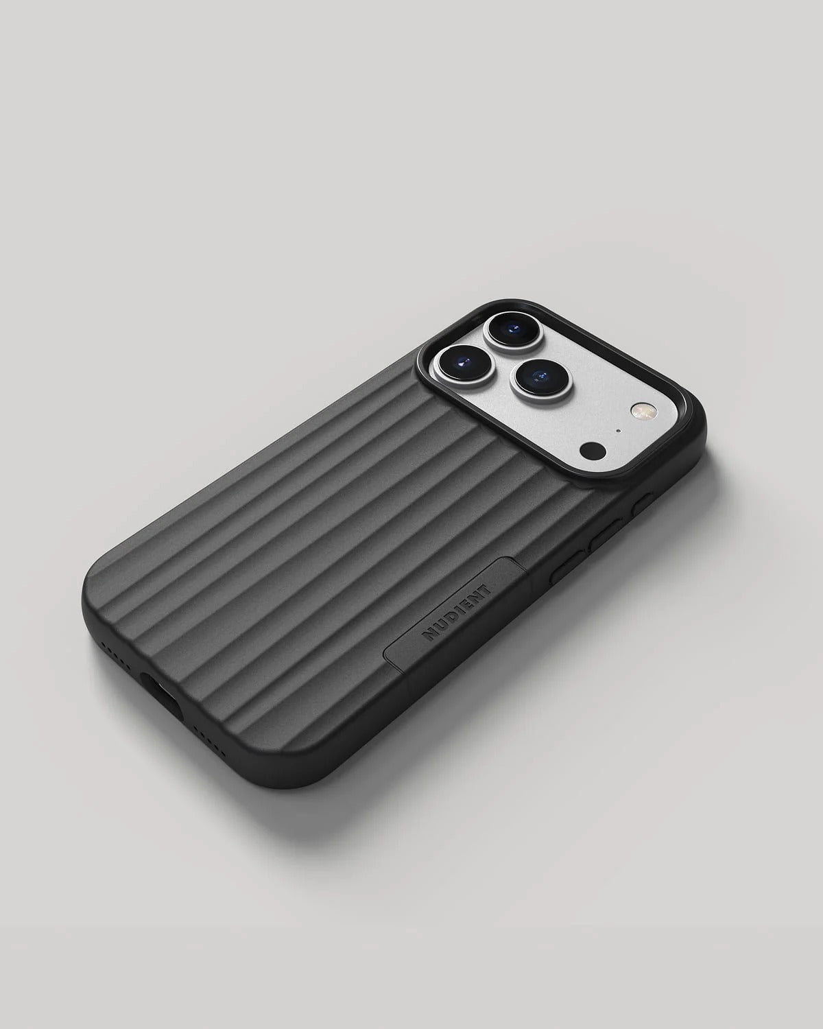Nudient - Bold Case for iPhone 17