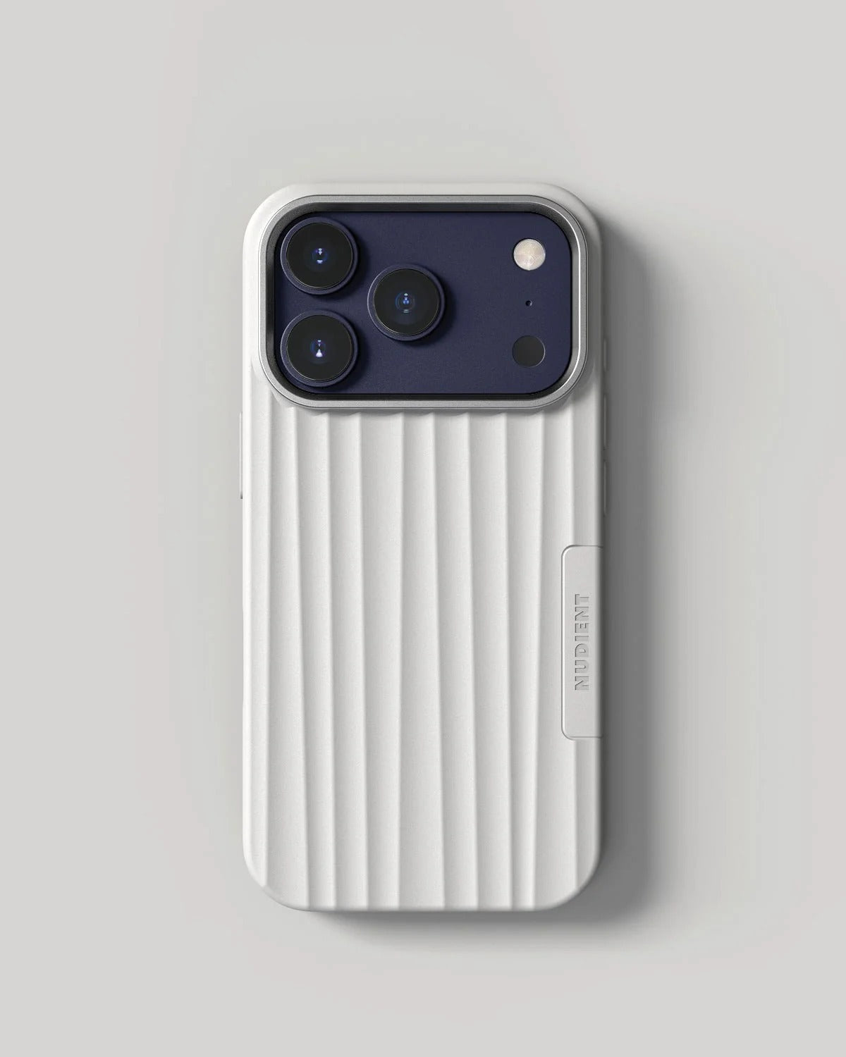 Nudient - Bold Case for iPhone 17