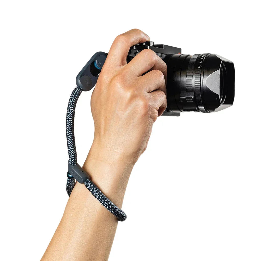 Ręczny uchwyt na aparat z plecionym paskiem na nadgarstek, idealny dla fotografów