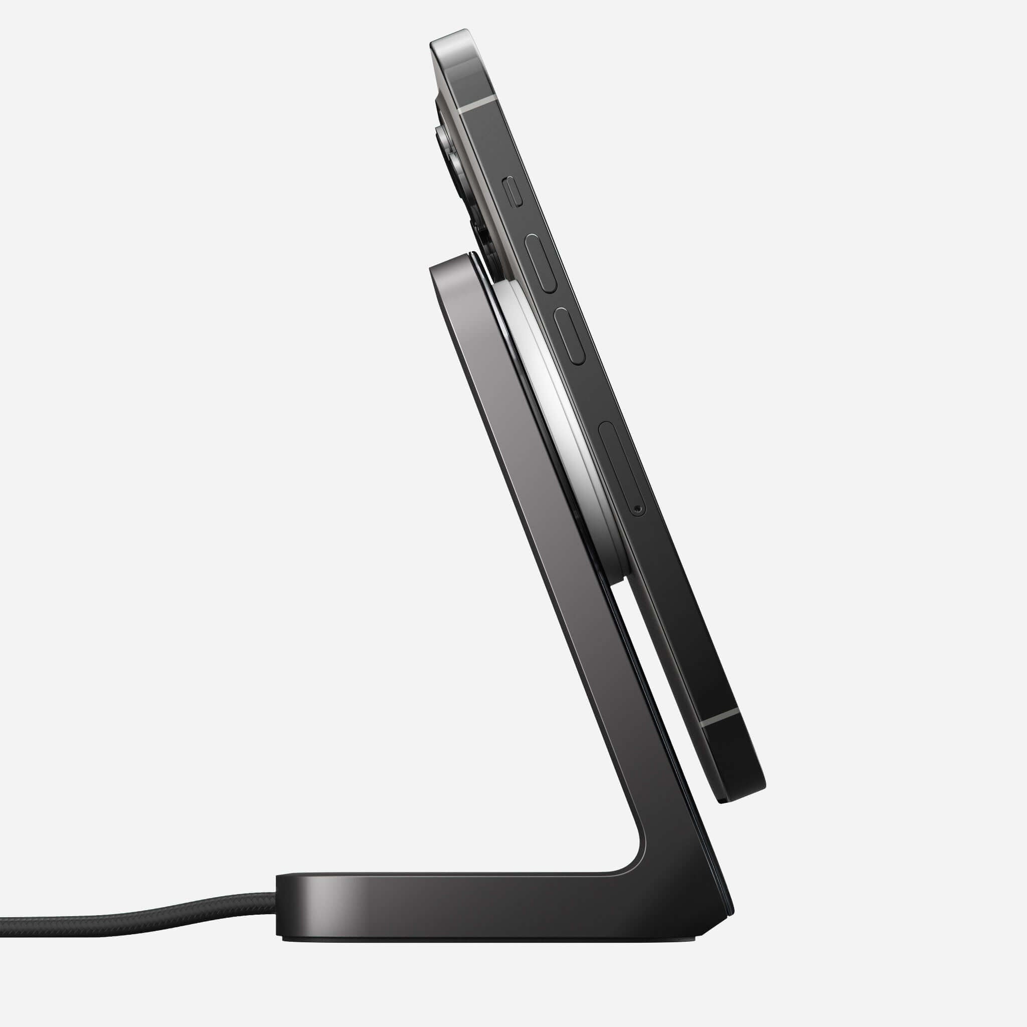 Nomad – Stand One MagSafe Charger