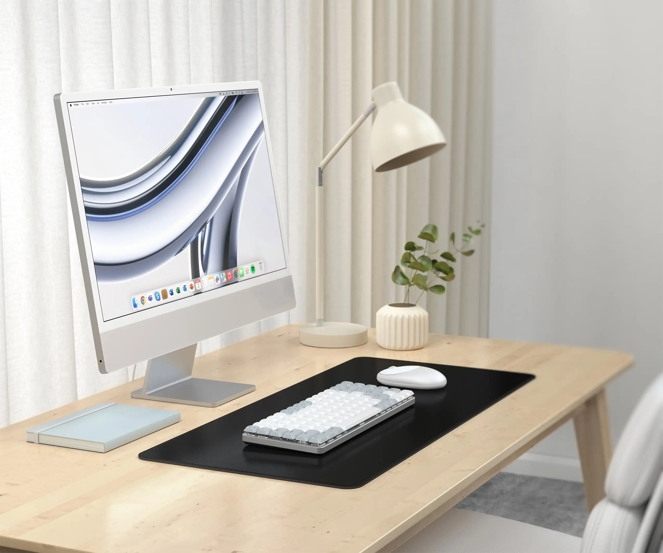 Satechi - Vegan-Leather Premium Desk Mat
