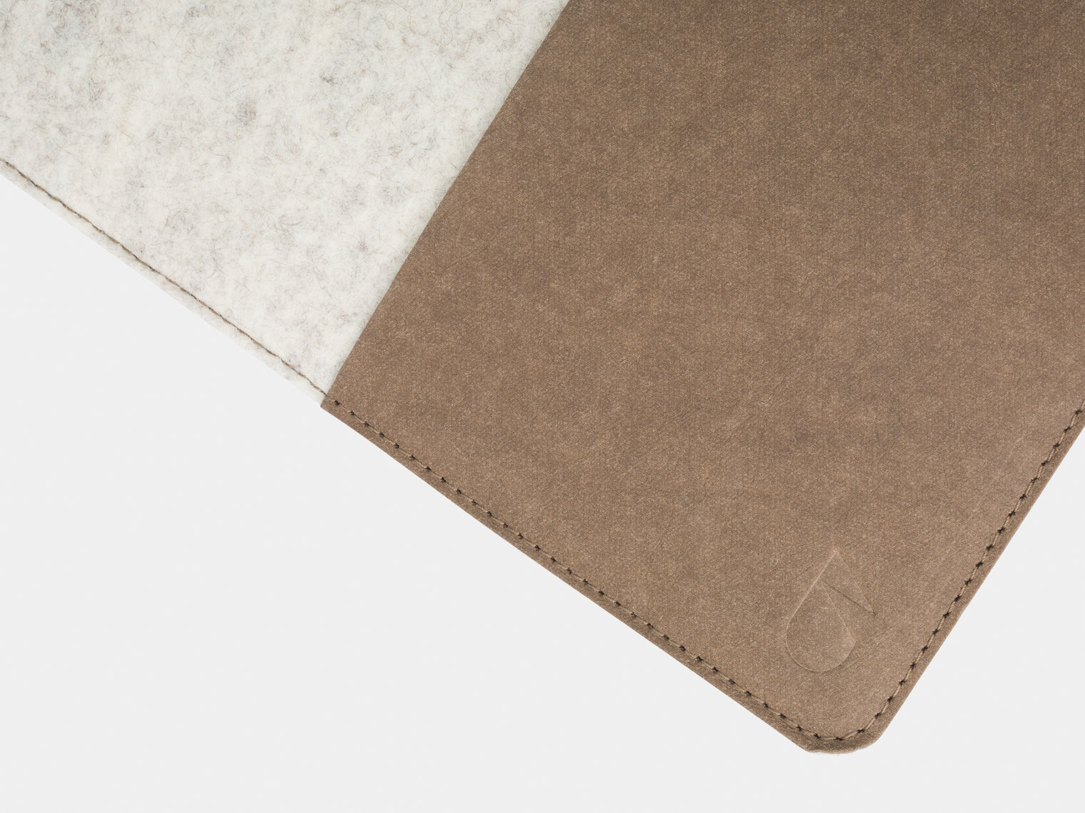 Oakywood - Felt MacBook Sleeve