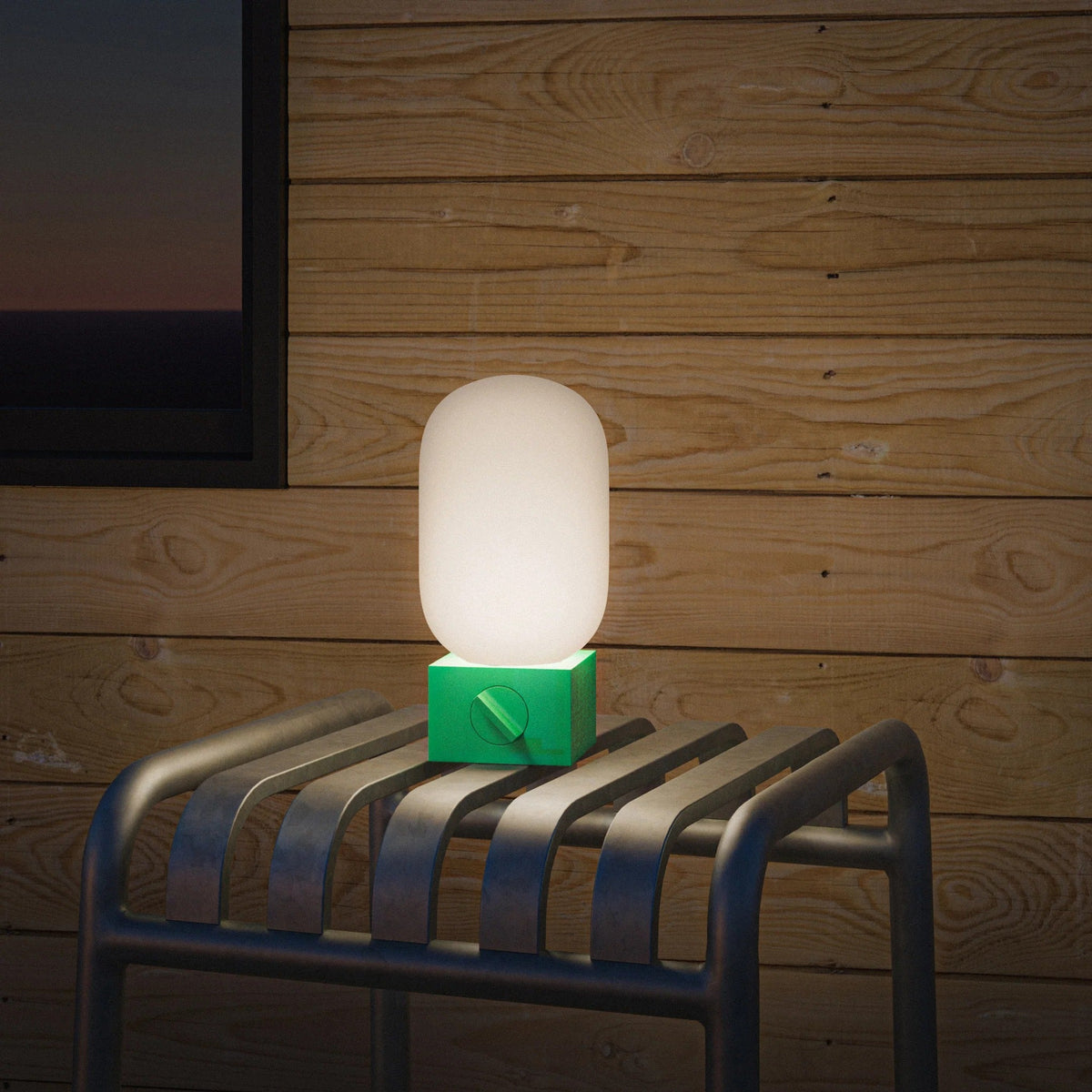 Native Union - Pop Light Portable Light & Powerbank Pine