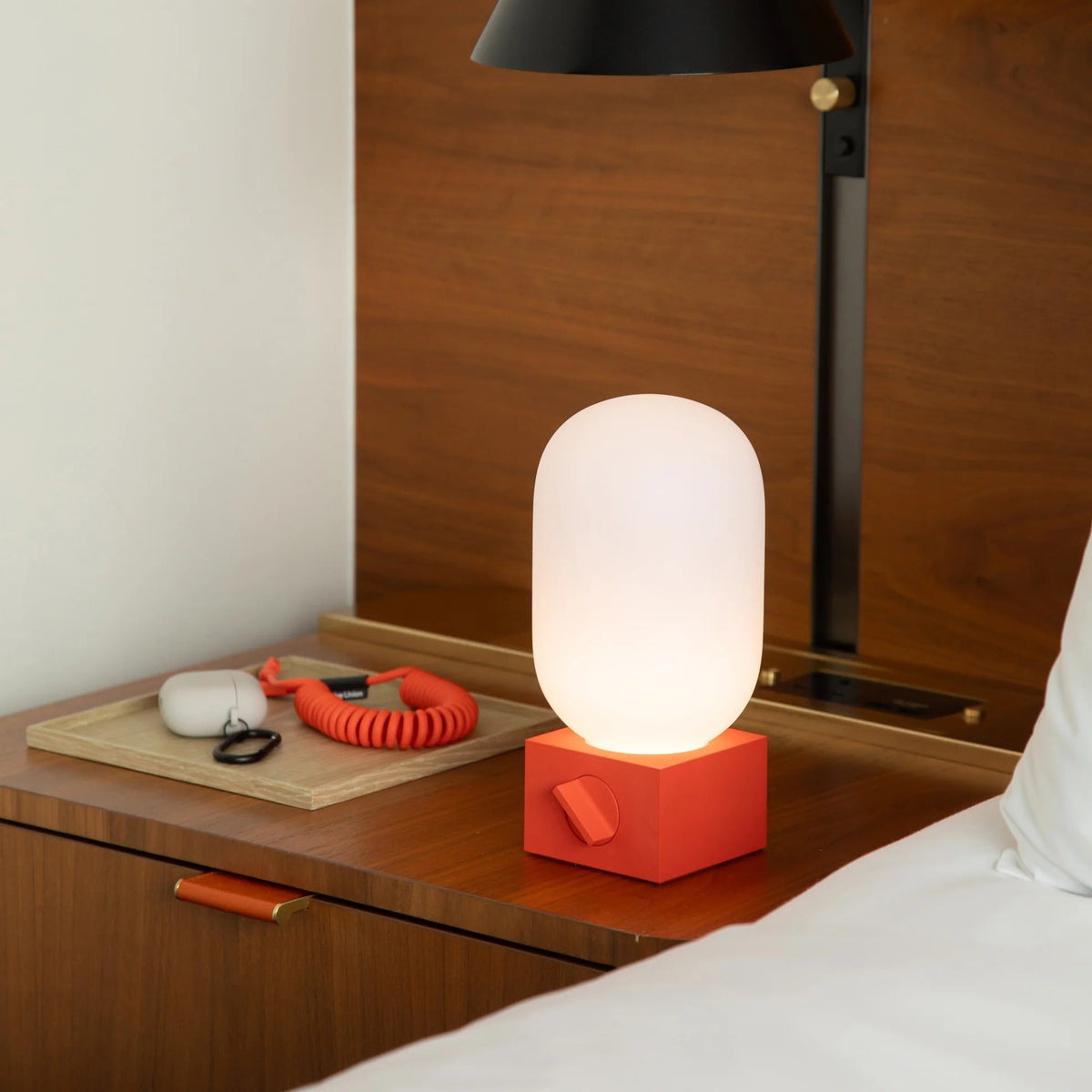 Native Union - Pop Light Portable Light & Powerbank Alarm Red