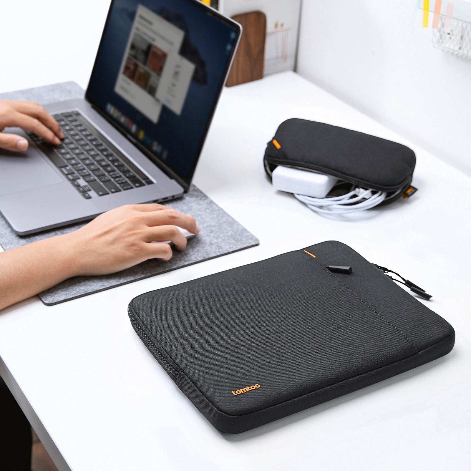 Tomtoc - Defender-A13 Laptop Sleeve Kit For 14 inch MacBook Pro
