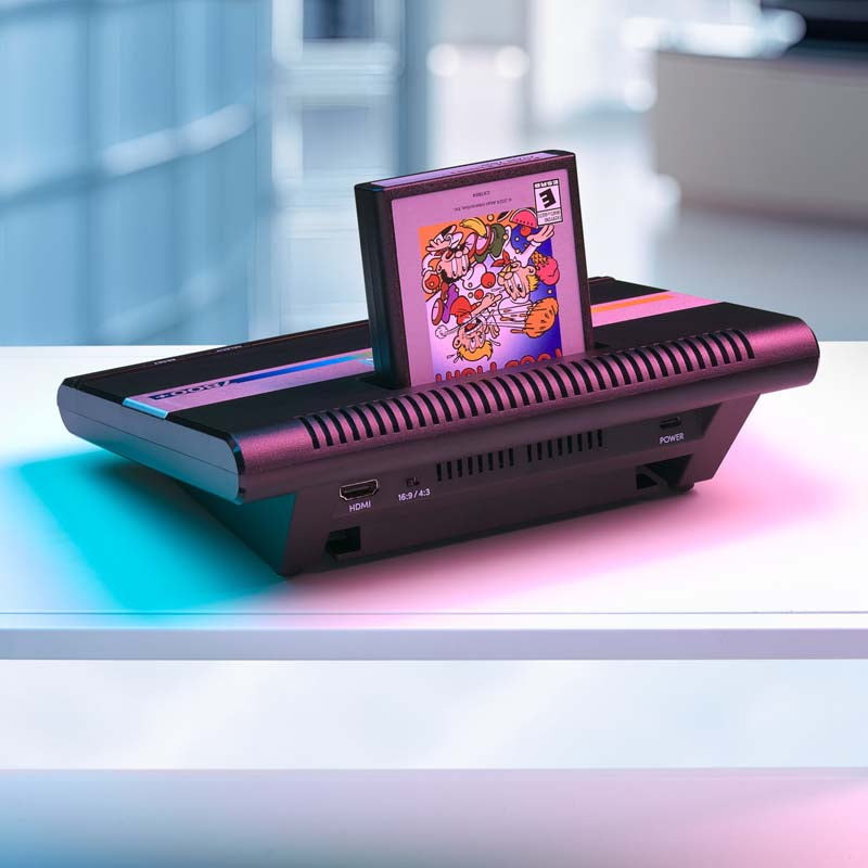 Atari - 7800+ Console & Gamepad