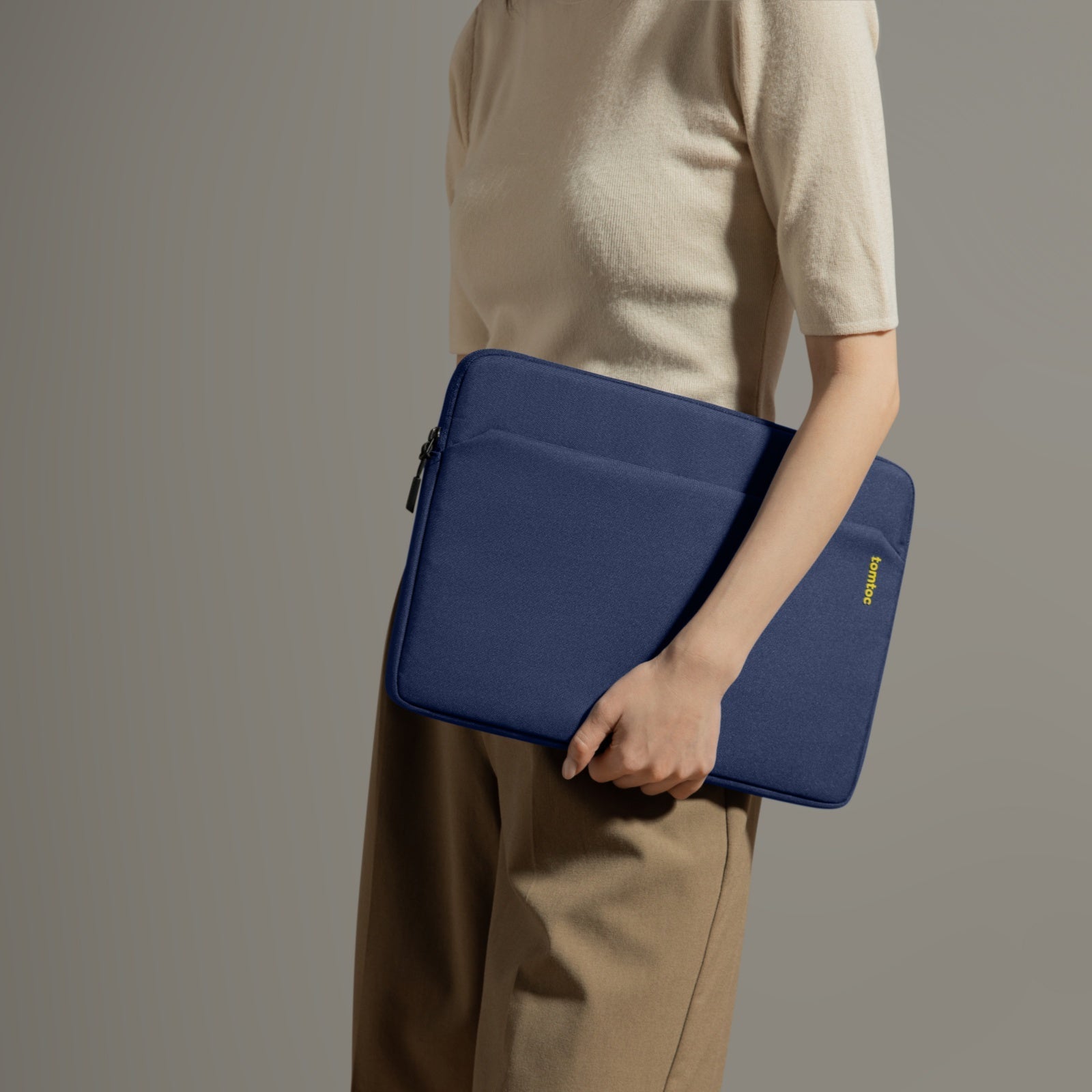 Tomtoc - Light-A18 Laptop Sleeve for 15 inch MacBook Air