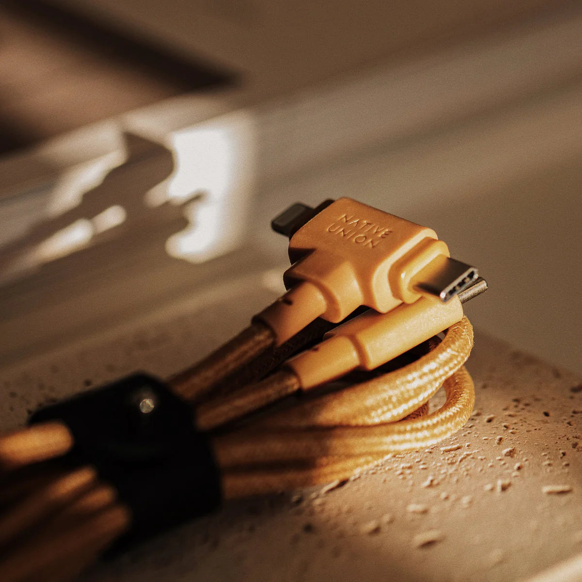 Native Union - Belt Cable Duo Pro 1.5M 2-in-1  (USB-C to USB-C & Lightning)