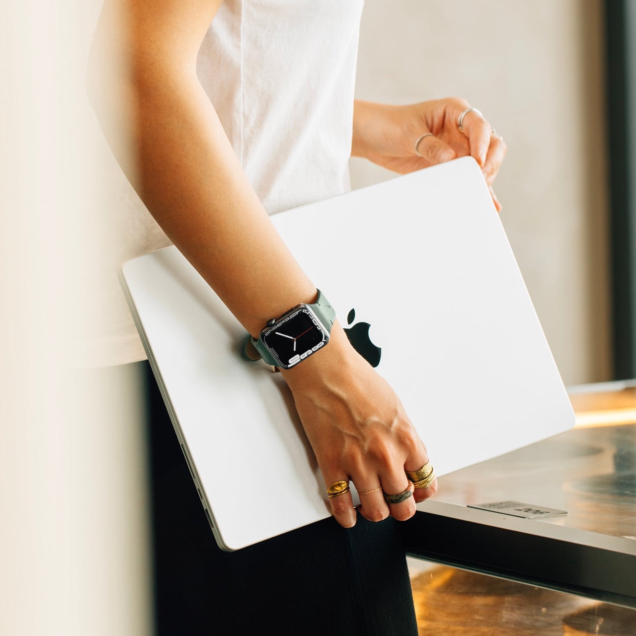 Native Union - (Re)Classic Band for Apple Watch