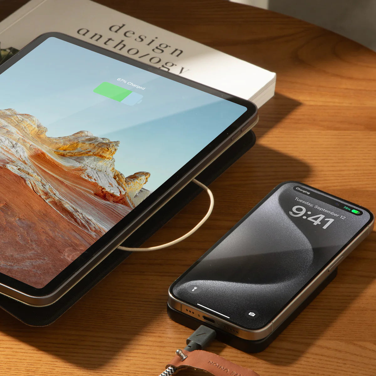 Native Union - (Re)Classic Power Bank with MagSafe Wireless Charging