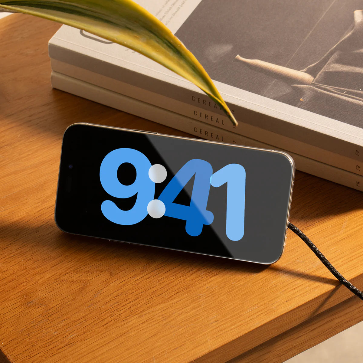 Native Union - SnapStand Qi2 Magnetic Wireless Charger