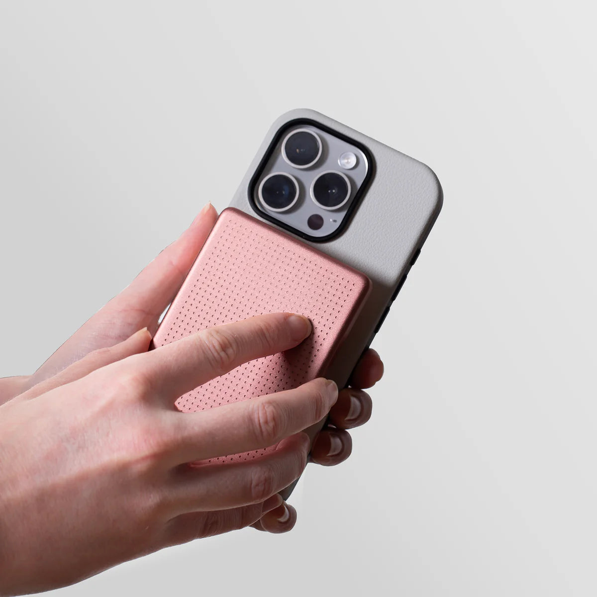 Native Union - Active Power Bank With MagSafe Wireless Charging