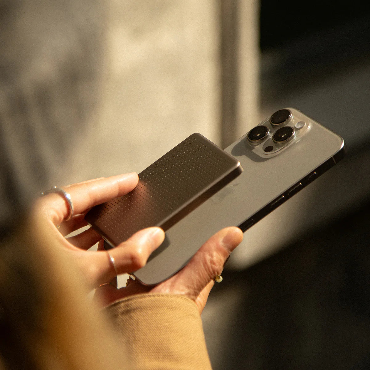 Native Union - Active Power Bank With MagSafe Wireless Charging