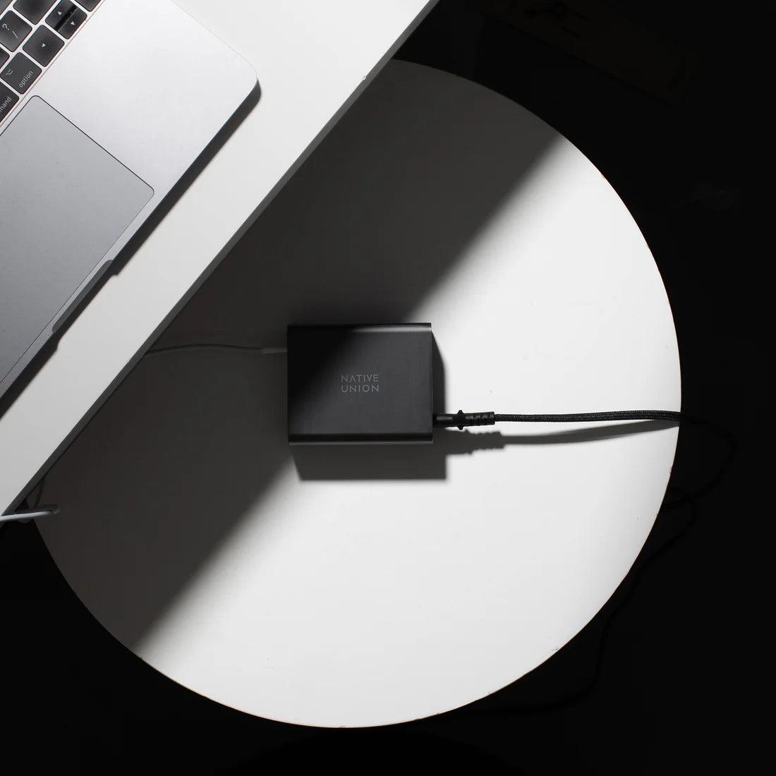 Native Union - Fast Desktop Charger PD 140W