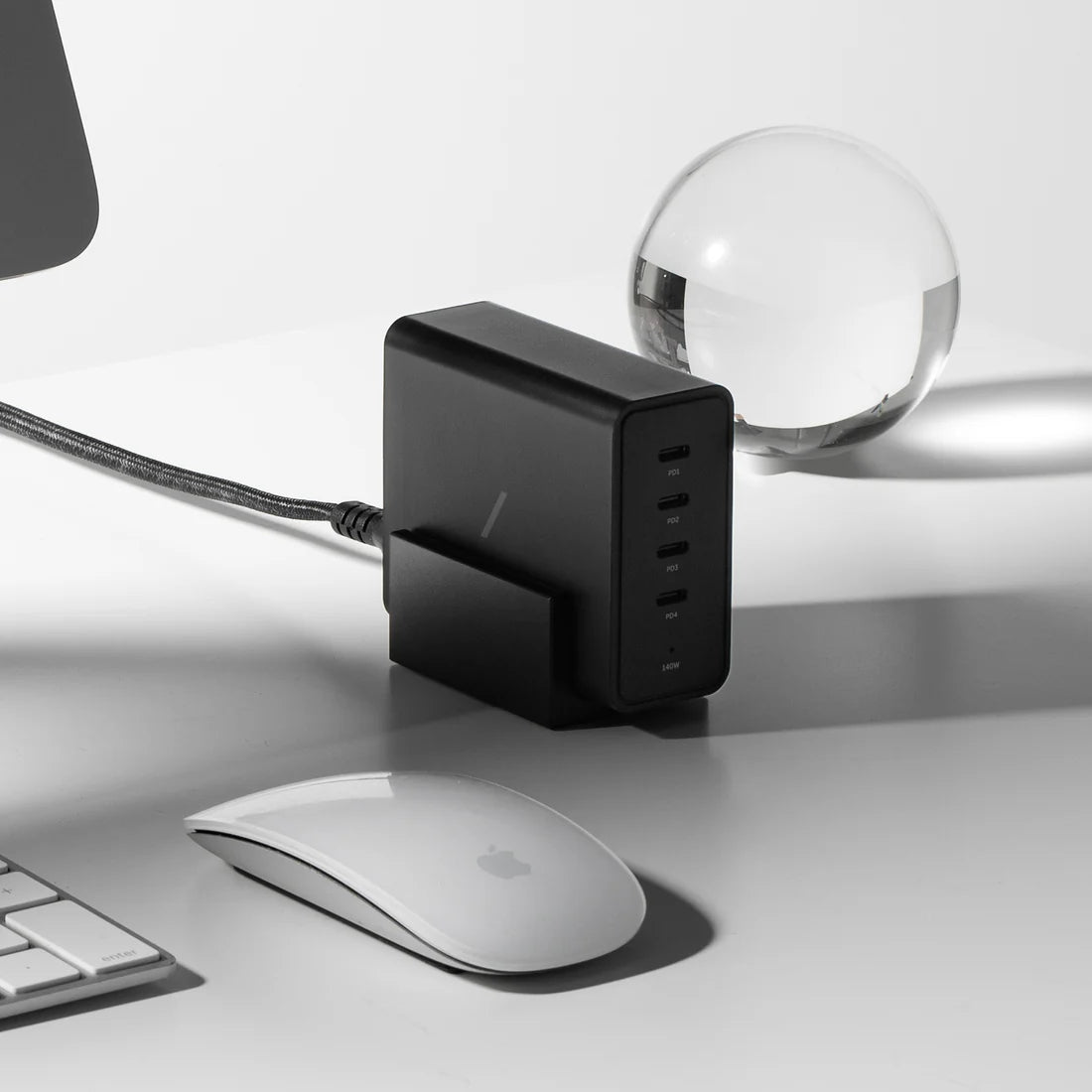 Native Union - Fast Desktop Charger PD 140W