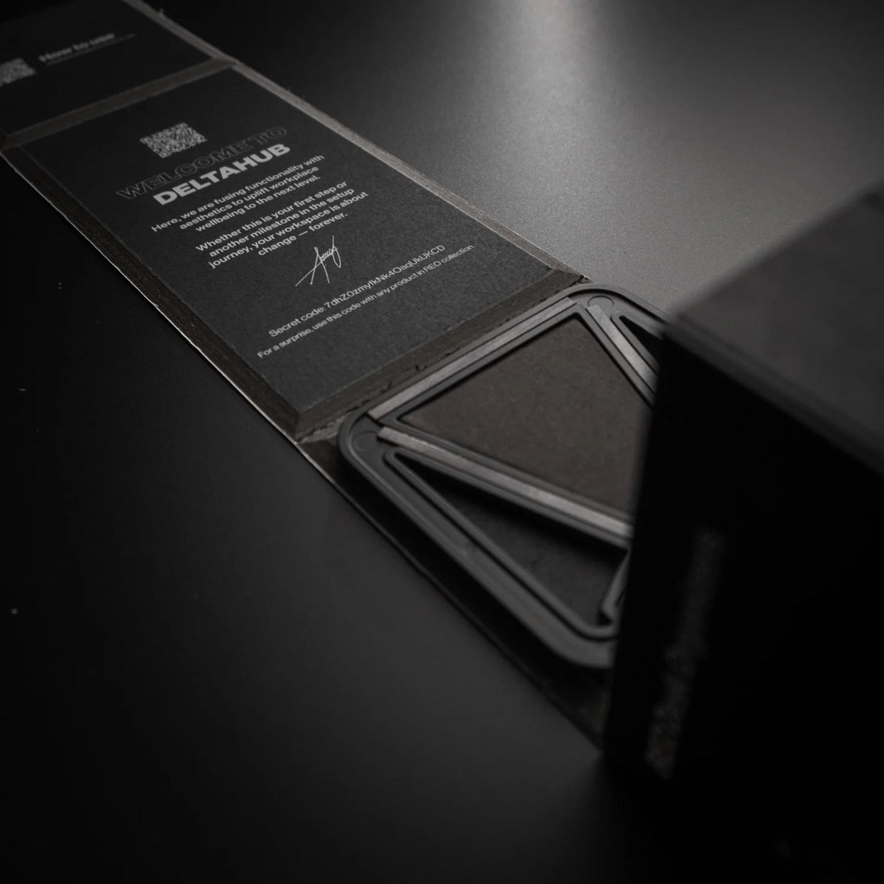 Deltahub - REO Pen Holder