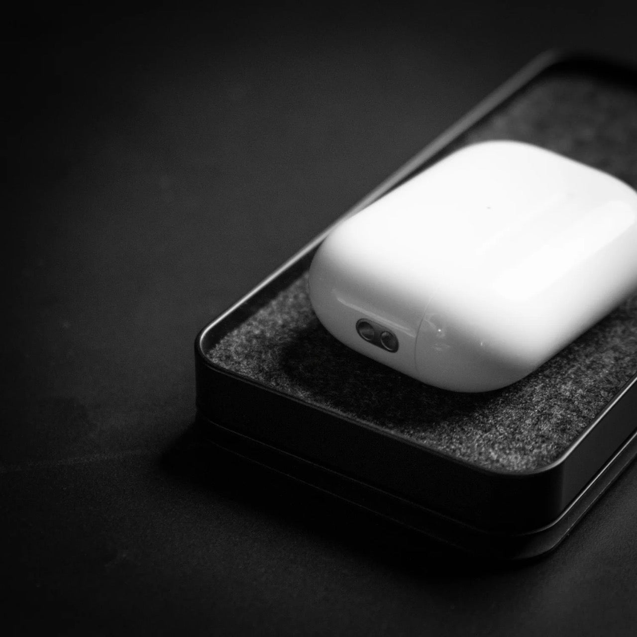 Deltahub - REO Vanity Tray