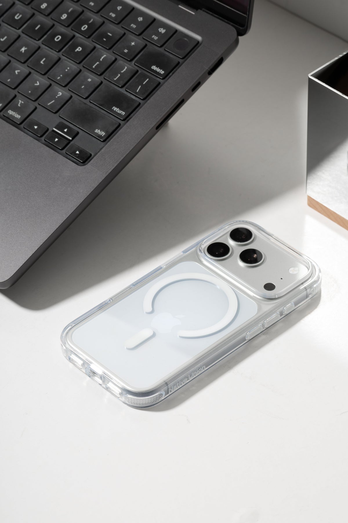 Native Union - (RE)Clear Transparent MagSafe Case for iPhone 18 Pro / Pro Max