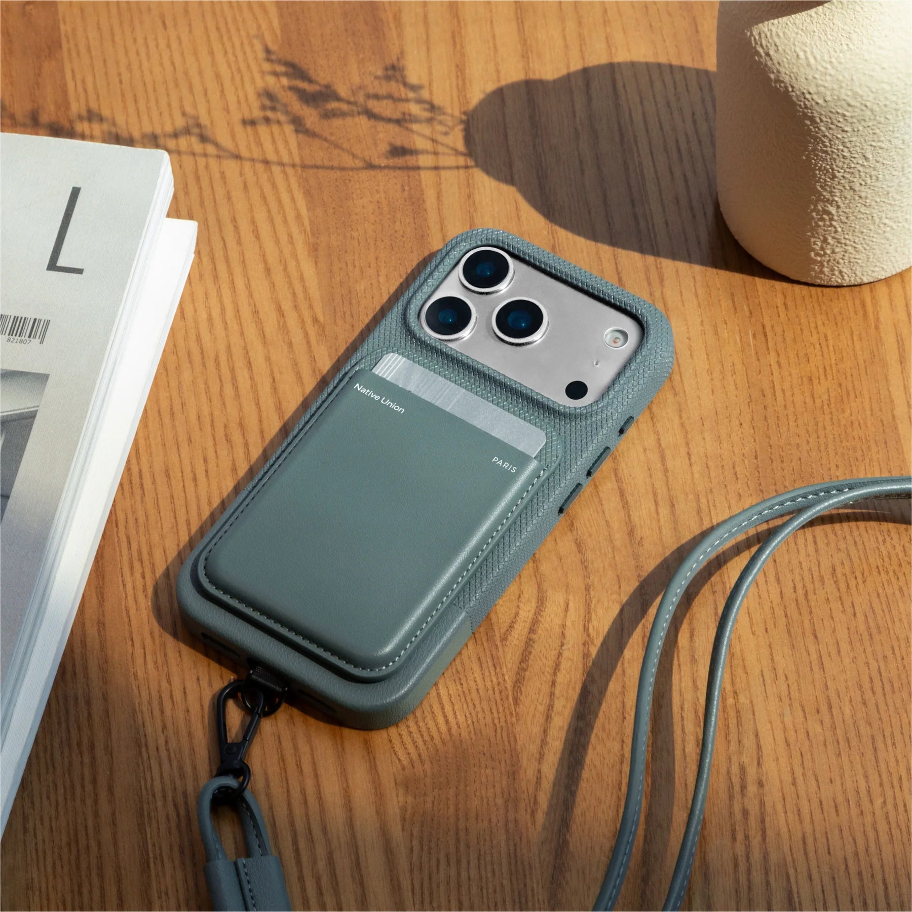 Native Union - (Re)Classic Case for iPhone 17 / Pro / Pro Max / Air