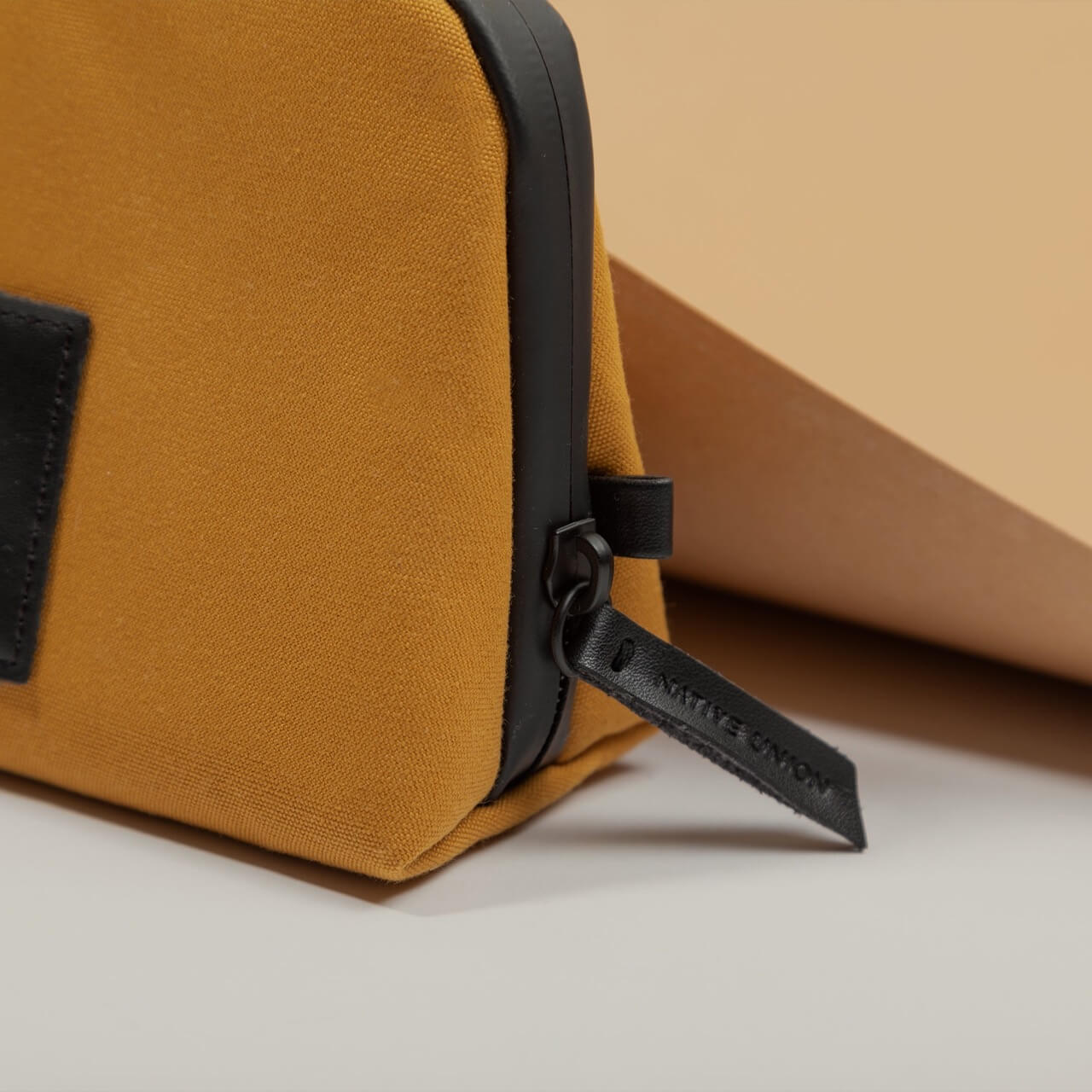 Native Union – W.F.A. Organizer