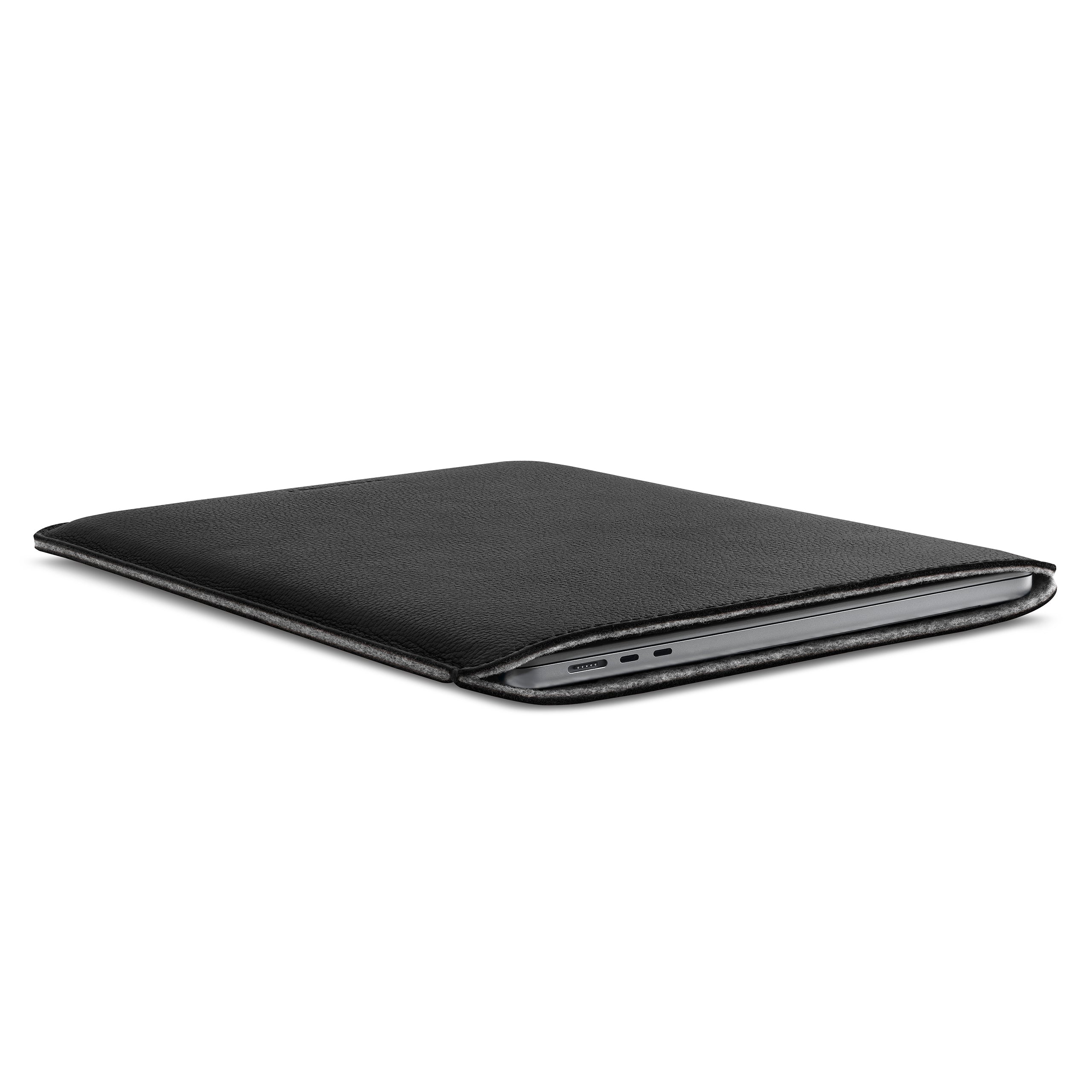 Woolnut – Leather Sleeve for MacBook