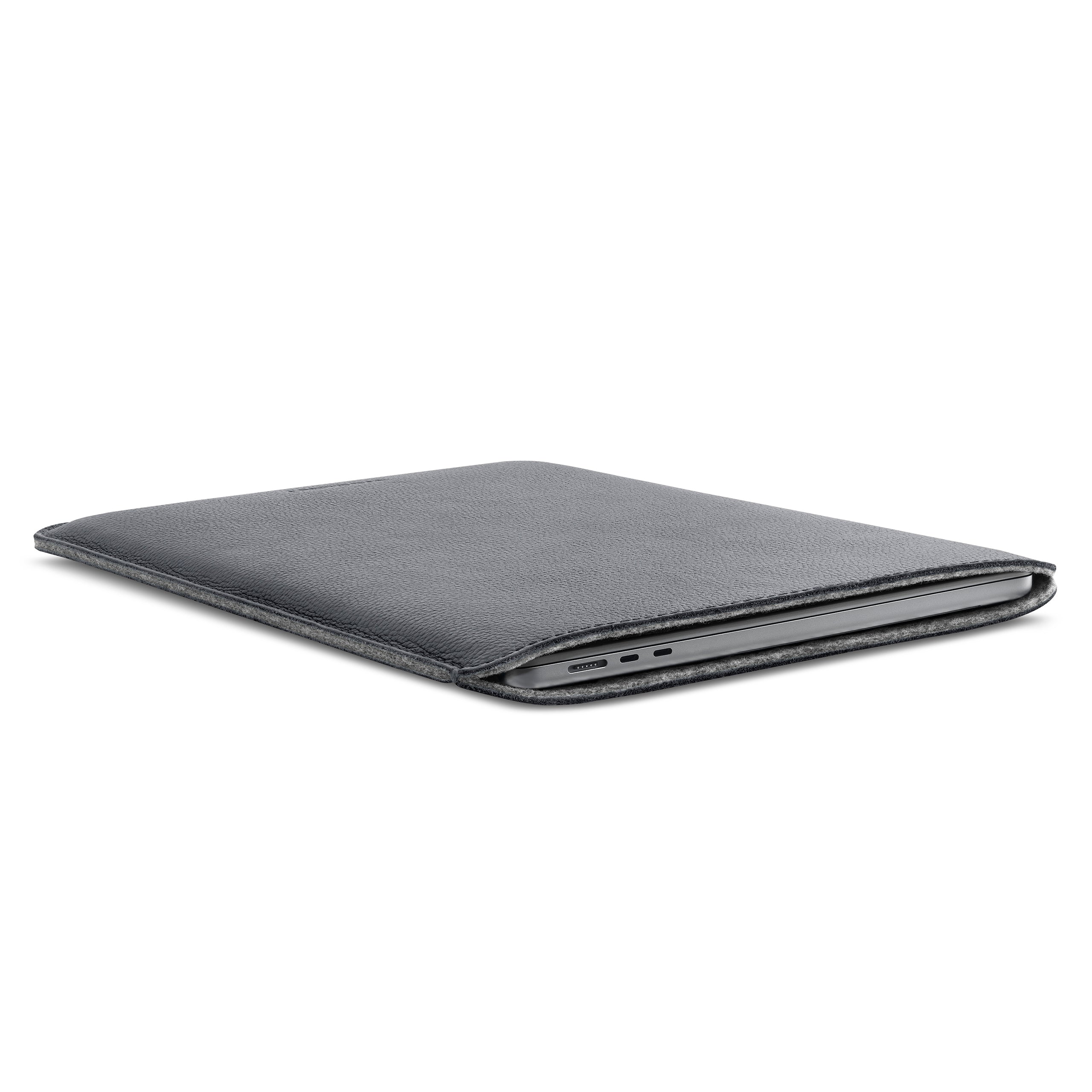 Woolnut – Leather Sleeve for MacBook