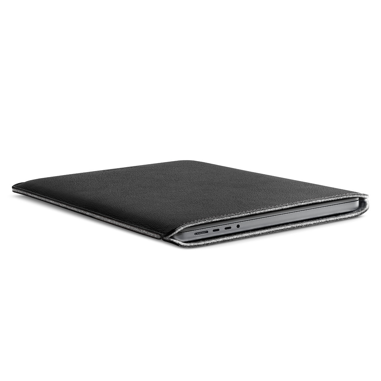 Woolnut – Leather Sleeve for MacBook