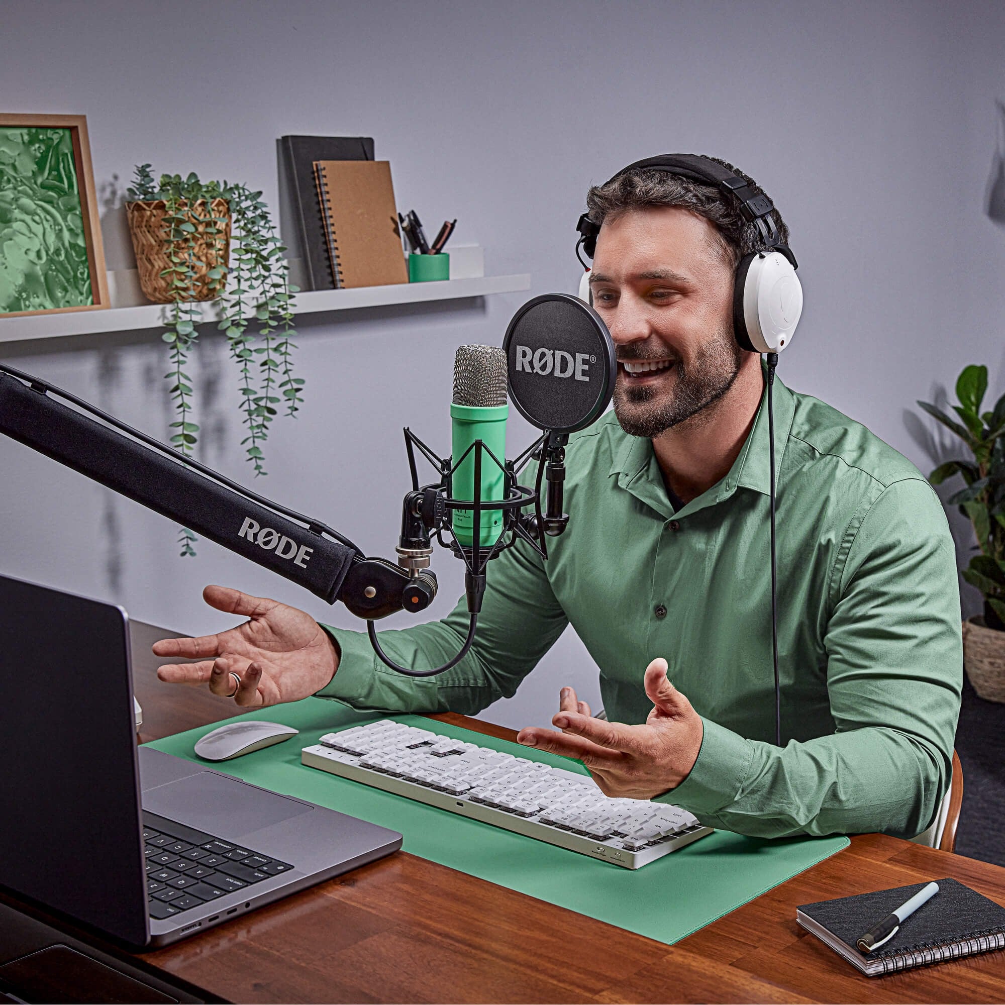 Rode - NT1 Signature Series Studio Condenser Microphone