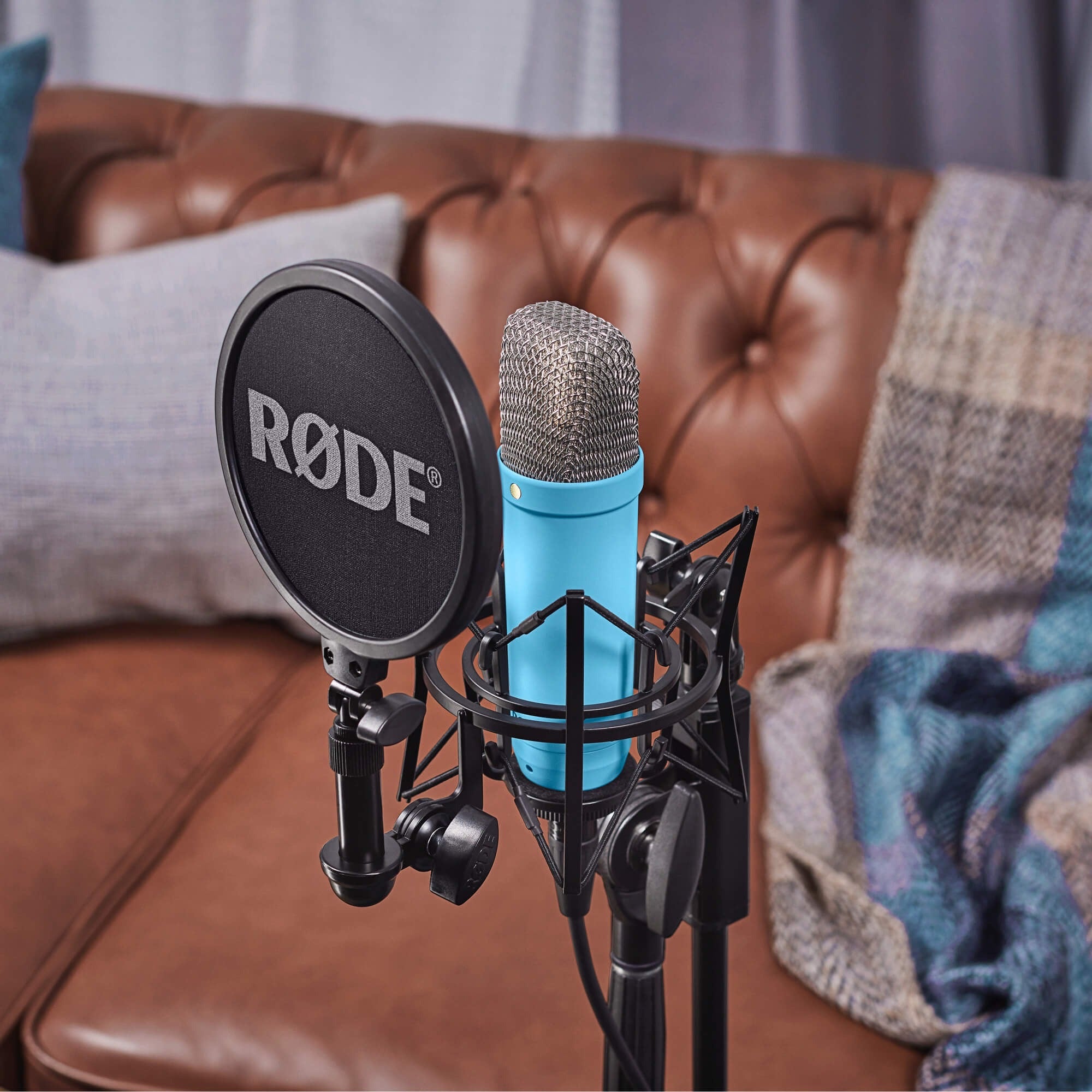 Rode - NT1 Signature Series Studio Condenser Microphone