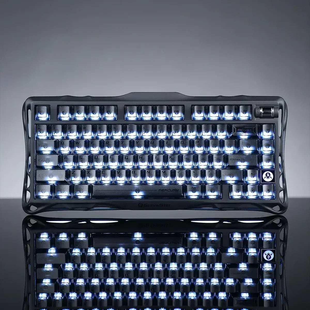 Mechaniczna klawiatura z podświetleniem RGB, idealna do home office i personalizacji desk setupu