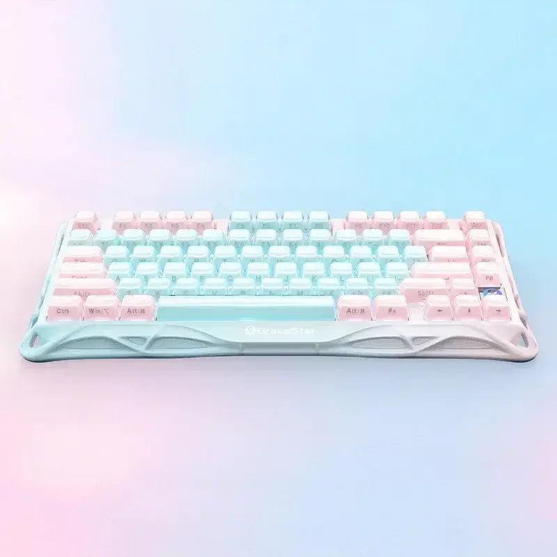Mechaniczna klawiatura z pastelowymi keycapami w odcieniach różu i mięty, idealna do home office