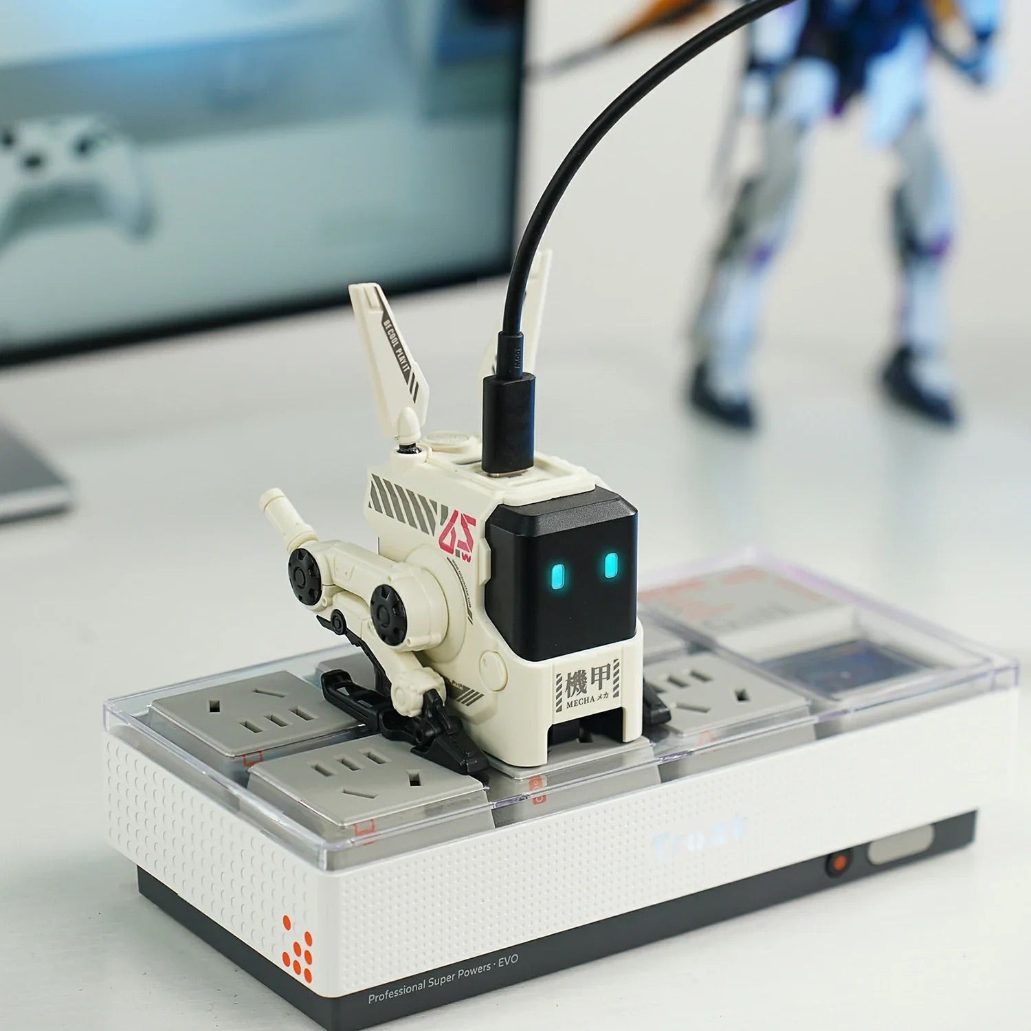 GravaStar - Alpha65 GaN 65W Dawn White Wall Charger