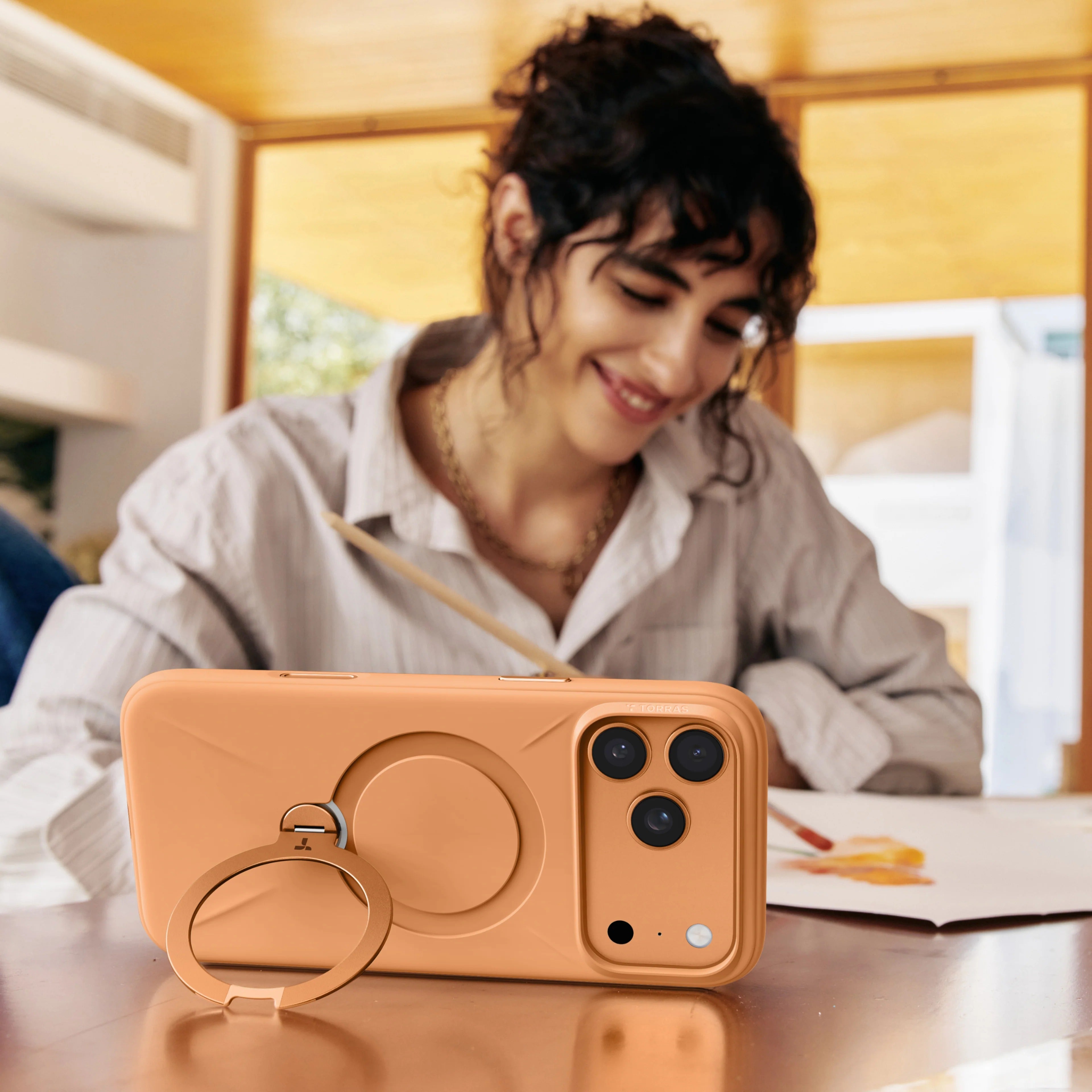 Torras - Ostand Q3 Silicone for iPhone 17 Pro / Pro Max