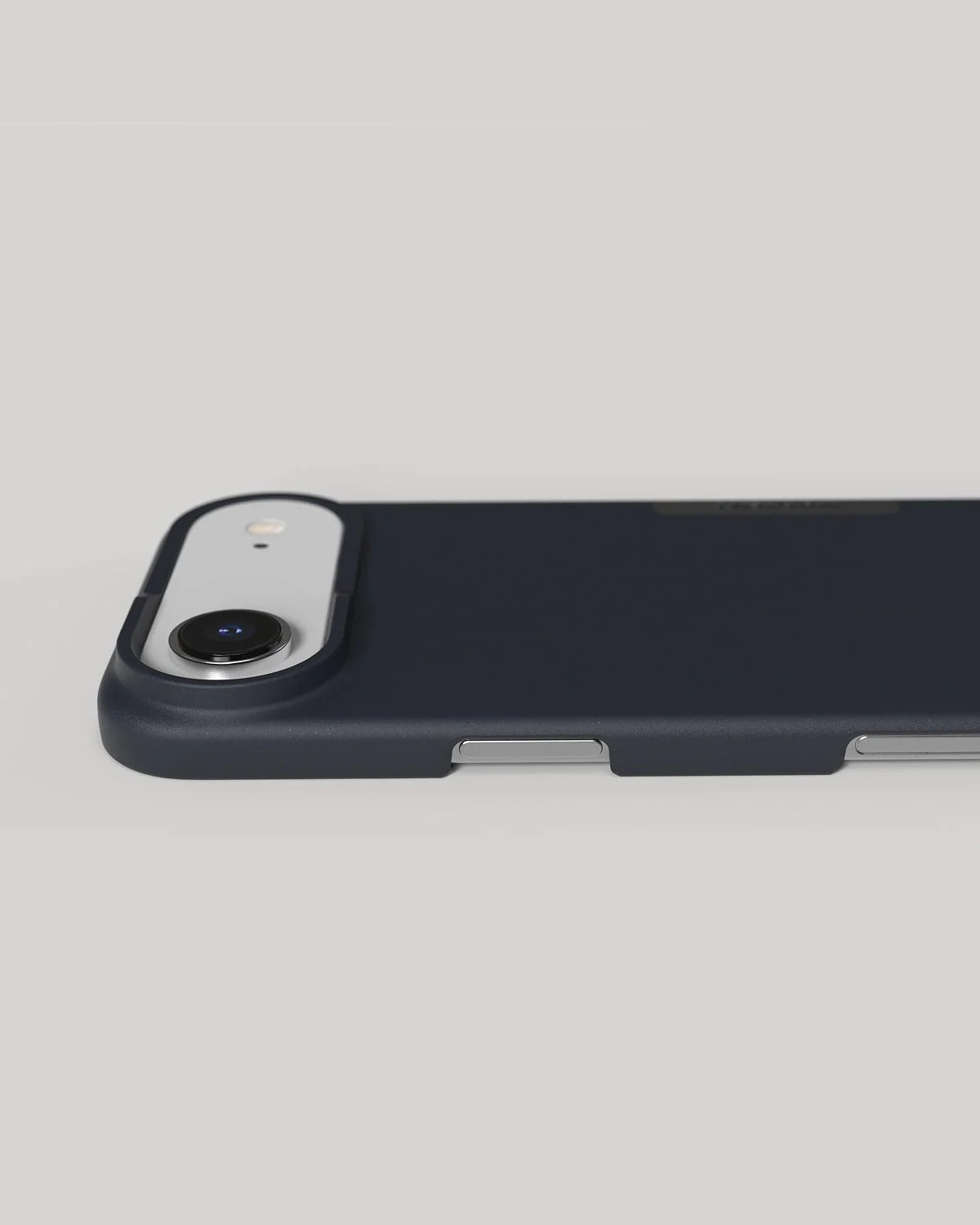 Nudient - Thin Case for iPhone 17