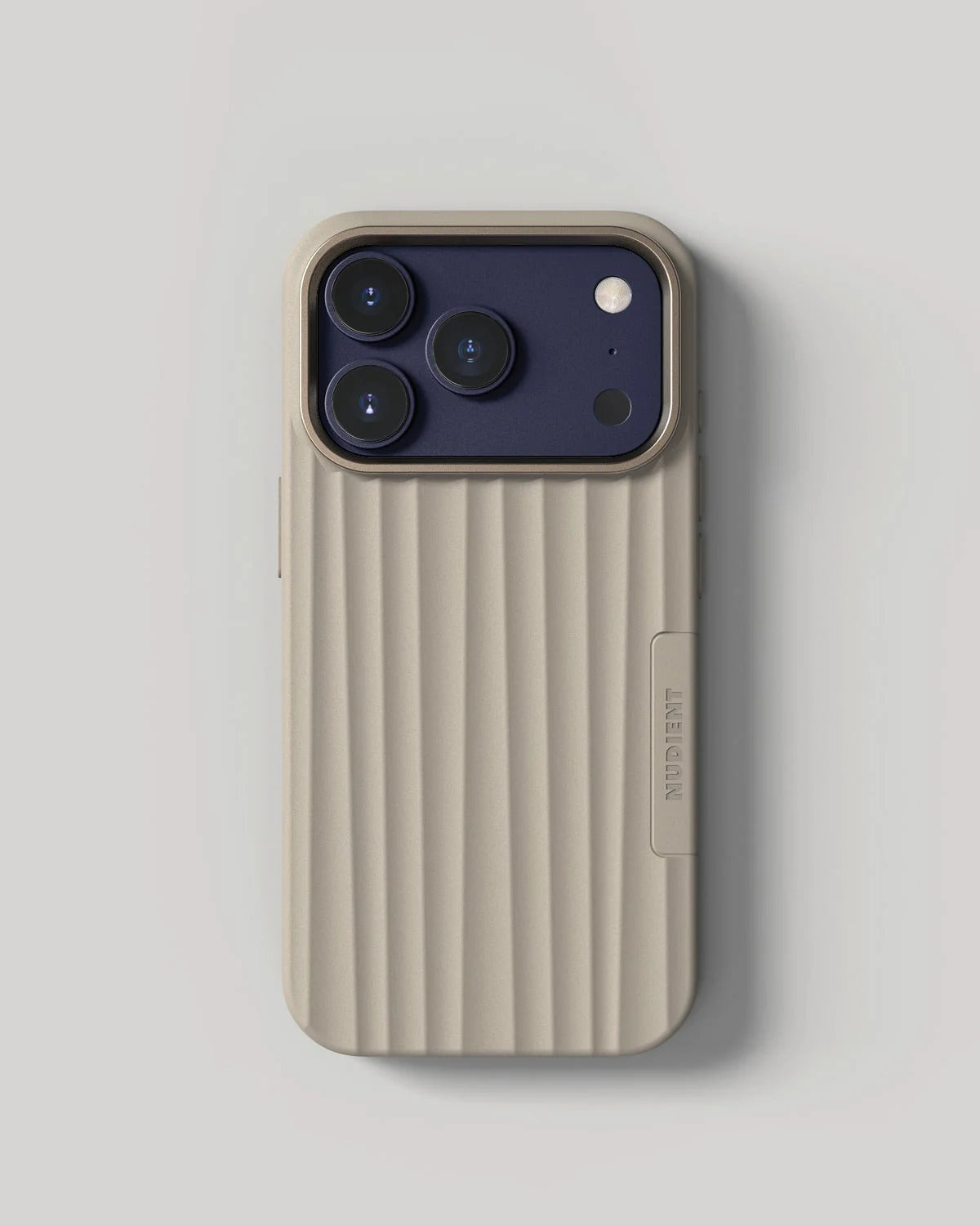 Nudient - Bold Case for iPhone 17
