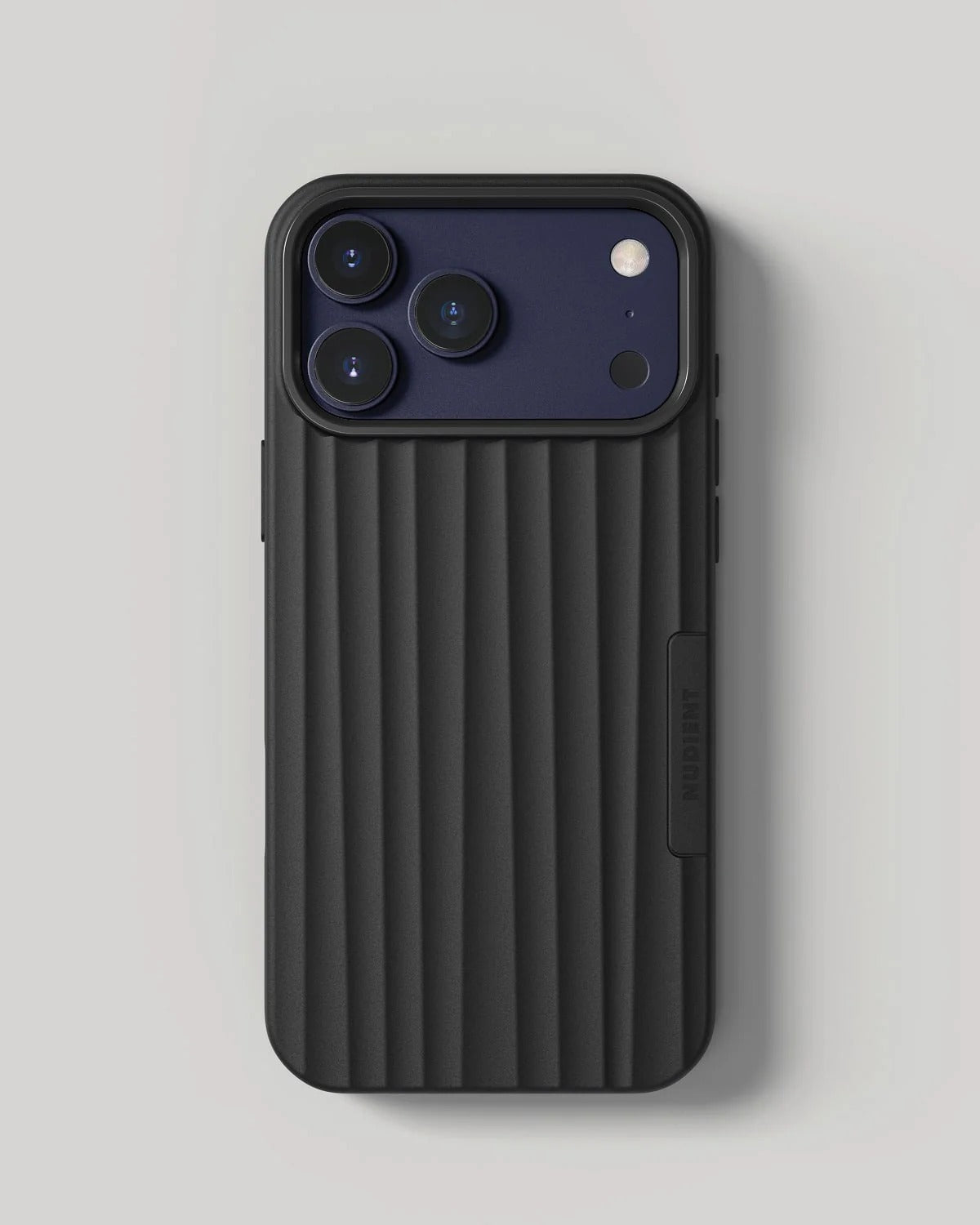 Nudient - Bold Case for iPhone 17