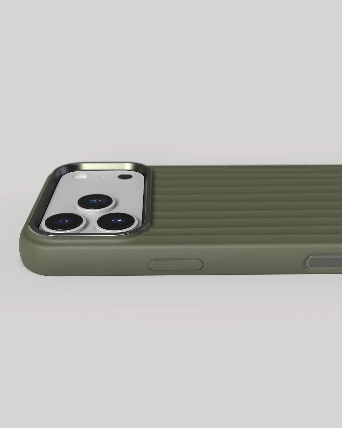Nudient - Bold Case for iPhone 17